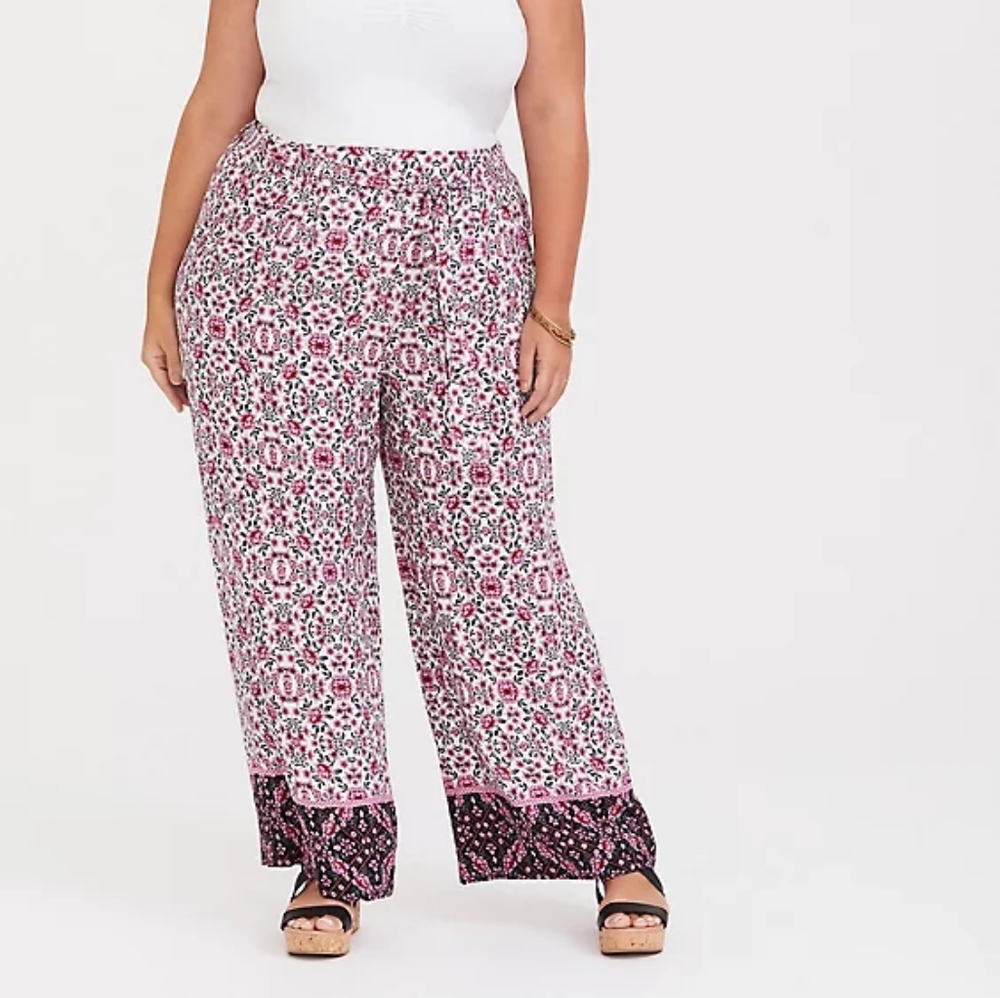 TORRID 2X WHITE & PINK MIXED PRINT WIDE LEG PANT NWT